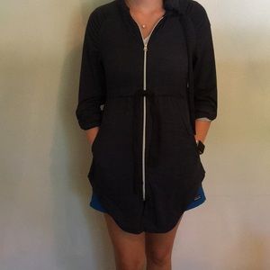 Women’s Lululemon jacket grey